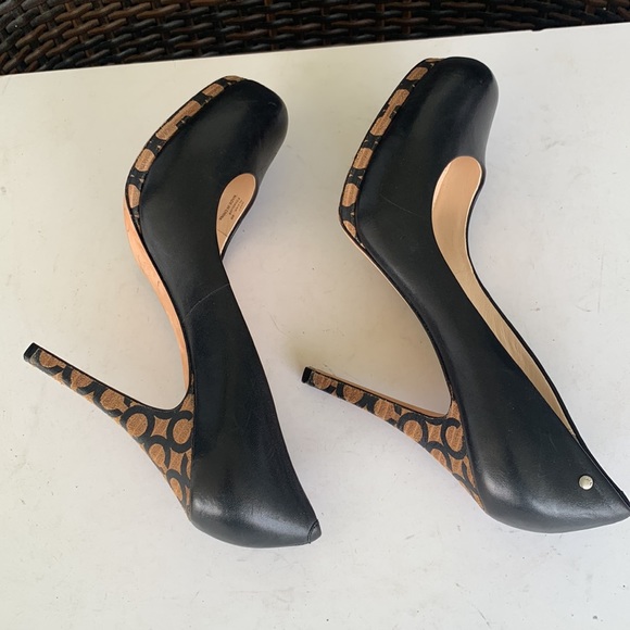 COACH Signature Alexa Black Pumps - Picture 14 of 16